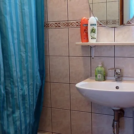 Apartment Vera - Comfort One-bedroom With Terrace And Sea View Irena Okuklje