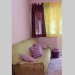 Vera - Comfort One-bedroom With Terrace And Sea View Irena شقة *