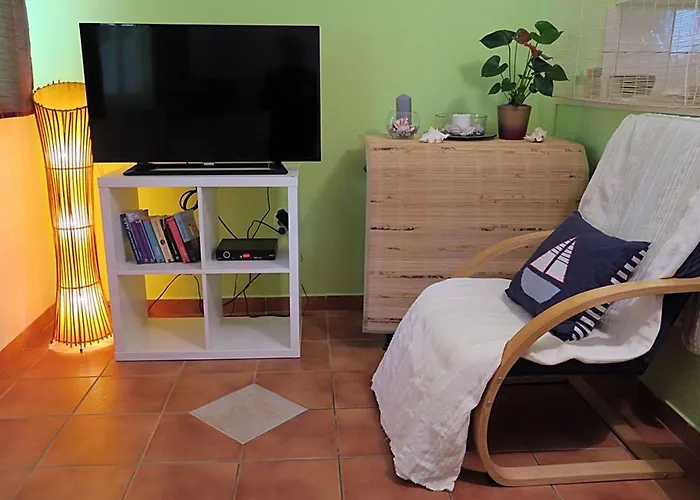 Vera - Comfort One-bedroom With Terrace And Sea View Irena